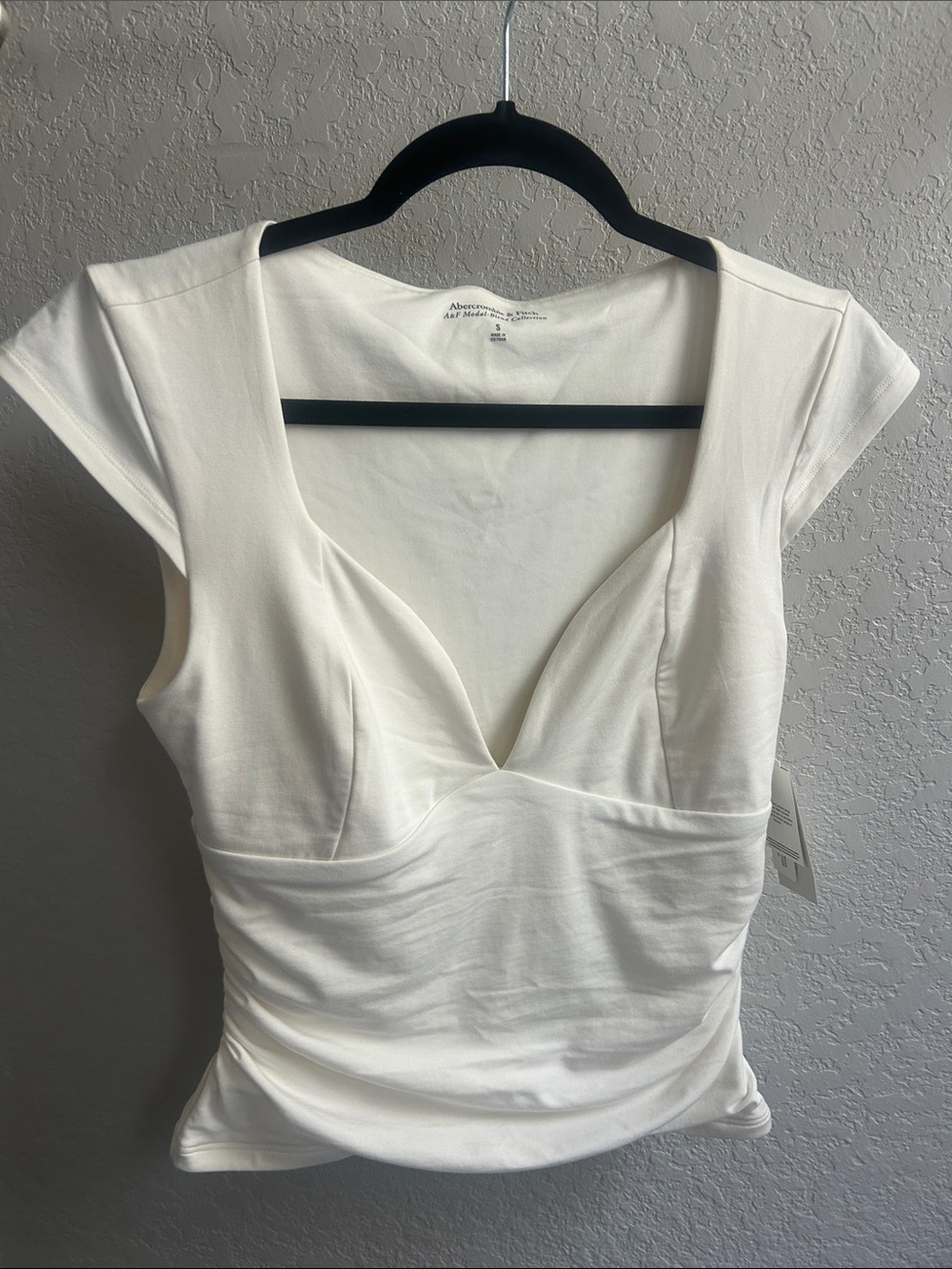 Abercrombie & Fitch Cream Cap Sleeve V-Neck Fitted Top